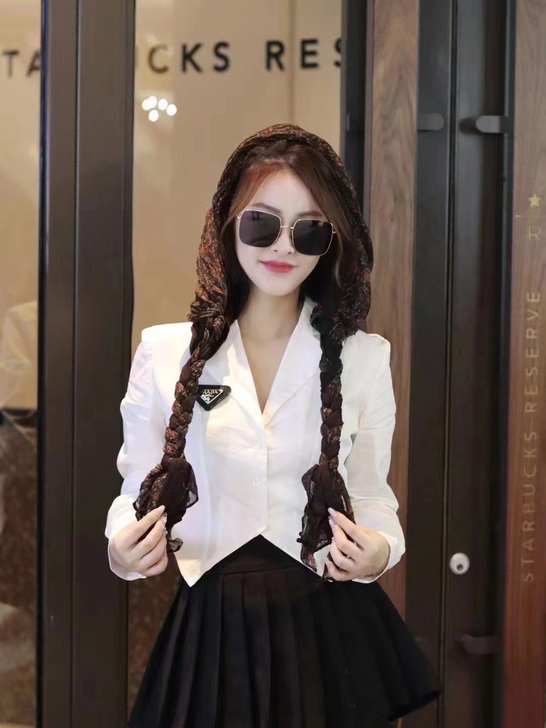 ヴィンテージ風のエスニック柄、女性用ヘッドスカーフ。2WAY - Ethnic Fashion Wear のレビューと価格