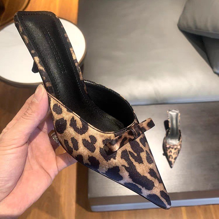 レディース　レオパード柄　ポインテッドトゥ　ハイヒールスリッ - Ethnic Fashion For Women のレビューと価格