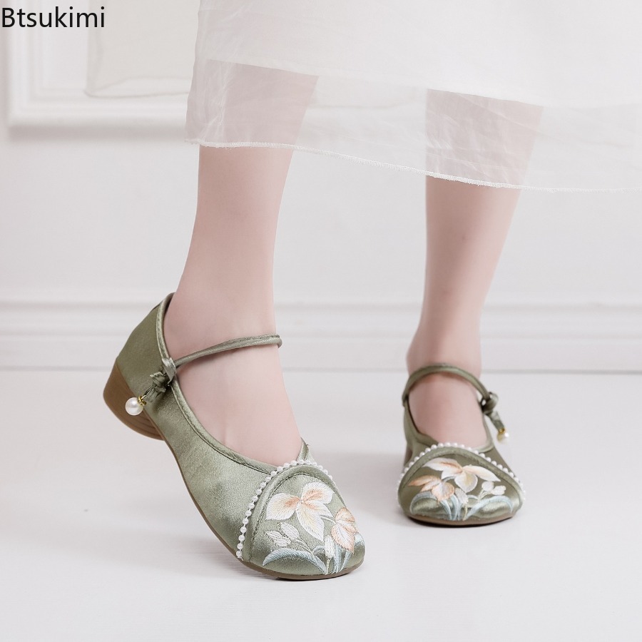 ファッション刺繍中国風ローヒール婦人靴エレガントカジュアルレ - Ethnic Fashion For Ladies のレビューと価格