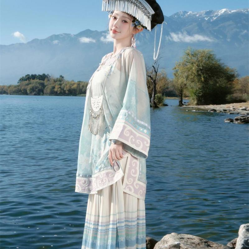 ブルーの少数民族女性服 伝統衣装 写真スタジオ 旅行撮影 女 - Ethnic Fashion Studio のレビューと価格