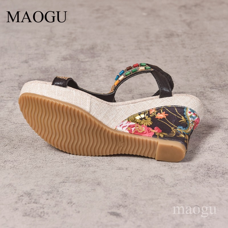 ボヘミアンビーズ付き花柄ウェッジサンダル女性用オープントゥ弾 - Ethnic Fashion For Women のレビューと価格