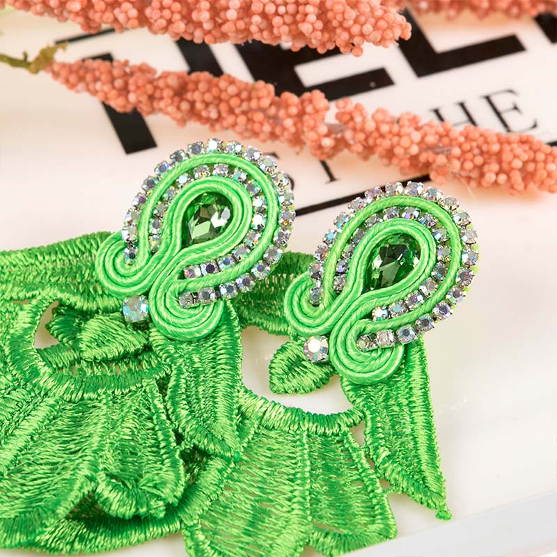 ファッション女性用イヤリングジュエリーアクセサリー、ソタッシ - Ethnic Fashion Wear のレビューと価格