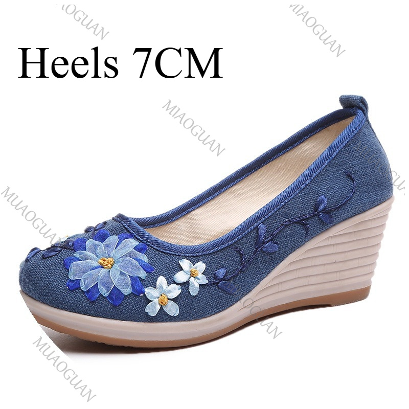 刺繍入り女性用コンフォートウェッジプラットフォームシューズ、 - Ethnic Fashion For Women のレビューと価格